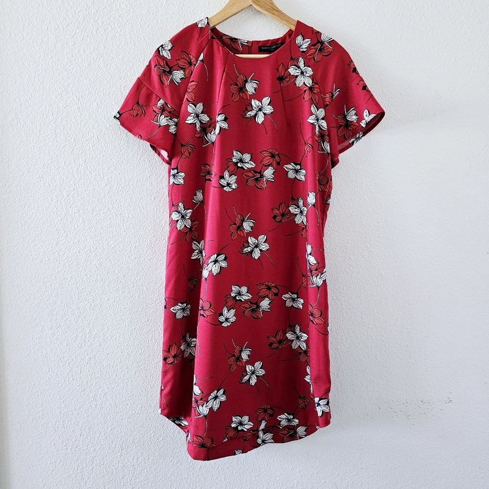 Banana Republic red floral dress size 10 shift style short flutter sleeves NWT